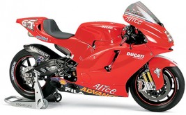 1:12 Ducati Desmosedici MotoGP