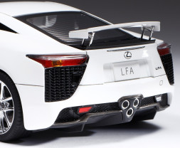 1:24 Lexus LFA