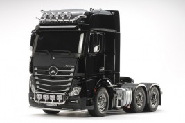 1:14 Mercedes-Benz Actros 3363 6×4 GigaSpace (készlet)