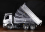 1:14 Mercedes-Benz Arocs 3348 6×4 billenőplatós teherautó, ezüst (készlet)