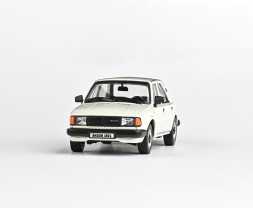 1:43 Skoda 120L (1984) – Jégfehér