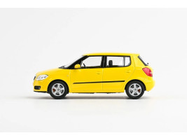1:43 Skoda Fabia II (2006) – sárga Sprint