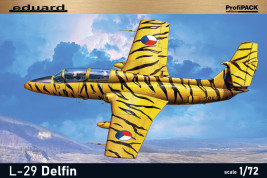1:72 Aero L-29 Dolphin (ProfiPACK kiadás)
