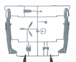 1:48 Focke-Wulf Fw 190 D-9 (HÉTVÉGI kiadás)