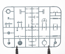 1:48 Focke-Wulf Fw 190 D-9 (HÉTVÉGI kiadás)