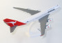 1:250 Boeing B747-438ER Qantas Airways ″1990s″ Colors (Snap-Fit)