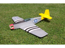 Észak-amerikai P-51D Mustang EPA (fehér változat)