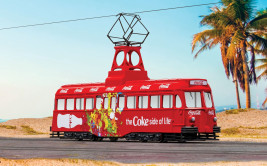 1:76 Emeletes villamos, Coca-Cola