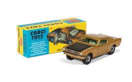 Ford Mustang Fastback 2+2, Arany és Fekete (Corgi Toys)