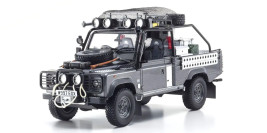 1:18 Gyanta Land Rover Defender 2001 Tomb Raider kiadás