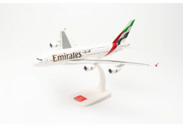 1:250 Airbus A380-861, Emirates, 2023-as évekbeli színek (Snap-Fit)