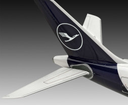 1:144 Airbus A330-300, Lufthansa új festéssel