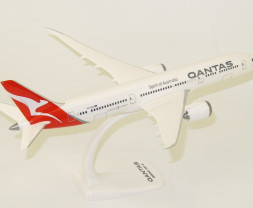 1:200 Boeing 787-9, Qantas Airways, 2010-es évekbeli színek (Snap-Fit)