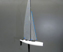 Tango RTR+ gyorsvitorlás RG65 (szervókkal együtt)