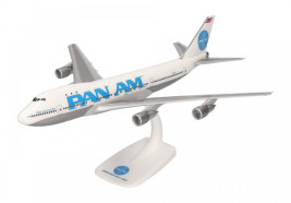 1:250 Boeing B747-121 Pan American World Airways "1980-as évek vége" - Billboard színek. "Clipp Snap fit" névet visel.