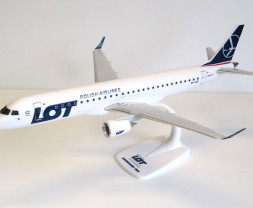 1:100 ERJ-195LR (ERJ-190-200 LR), LOT Polish Airlines, 2010-es színek (pattintható)