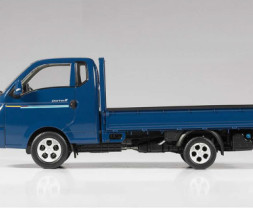 1:24 Hyundai Porter II teherautó (MCP)