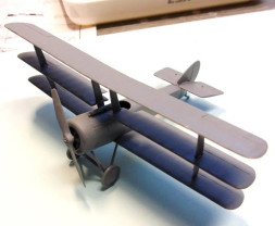 1:72 Sopwith háromfedelű repülőgép