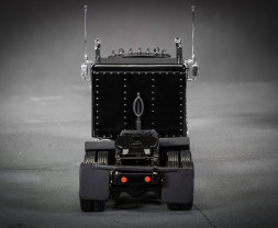 1:50 Heavy Metal Trucks – Motörhead Bomber