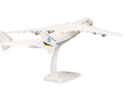 1:250 Antonov An-225 Design Bureau ″2009 colors″ (Snap-Fit)