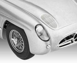 1:24 Mercedes-Benz 300 SLR, 70th Anniversary (Gift Set)