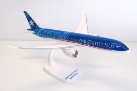 1:200 Boeing B787-9 Air Tahiti Nui ″2000s″ Colors. Named ″Tetiaroa″ (Snap-Fit)