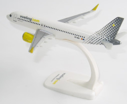 1:200 Airbus A320-271N Vueling ″2004s″ Colors