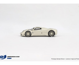 1:64 Pagani Utopia bemutató Grigio Rinascimento 2023