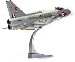 1:48 English Electric Lightning F.6, RAF No.5 Sqn, RAF Leconfield