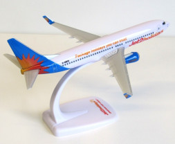 1:200 Boeing B737-8K5(WL) Jet2 (Snap-Fit)