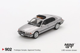 1:64 BMW 750IL Tomorrow Never Dies German Packing
