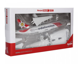 1:200 Airbus A320-214 Edelweiss ″2016s″ Colors, Named ″Säntis″ (Snap-Fit)