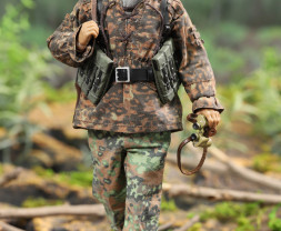 1:12 Rainer WWII German 12th Panzer Division Infantry Lieutenant