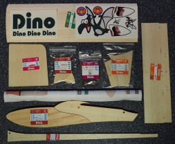Hiesbök mini Dino – iskolai vitorlázó repülőgép, szárnyfesztávolság 780 mm (készlet)