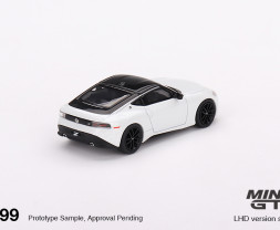 1:64 Nissan Z Performance 2023 Everest White