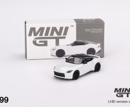 1:64 Nissan Z Performance 2023 Everest White