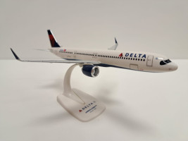 1:200 Airbus A321-271NX Delta Air Lines ″2010s″ Colors (Snap-Fit)