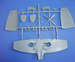 1:72 Supermarine Spitfire Tr.9 ″Katonai szolgálatok″