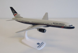 1:200 Boeing B757-236 British Airways ″Landor″ Colors (Snap-Fit)