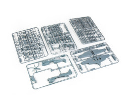 1:48 Curtiss P-40K Warhawk (Royal Class, Dual Combo)
