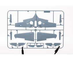1:48 Curtiss P-40K Warhawk (Royal Class, Dual Combo)