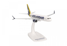 1:200 Boeing B737 MAX 8 Icelandair ″Yellow″ Tail design, Named ″Látrabjarg″ (Snap-Fit)