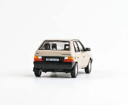 1:43 Skoda Favorit 136L (1988) – bézs