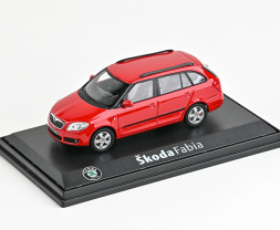 1:43 Škoda Fabia II Combi (2007) – piros Corrida