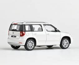 1:43 Skoda Yeti FL (2013) – biel Candy